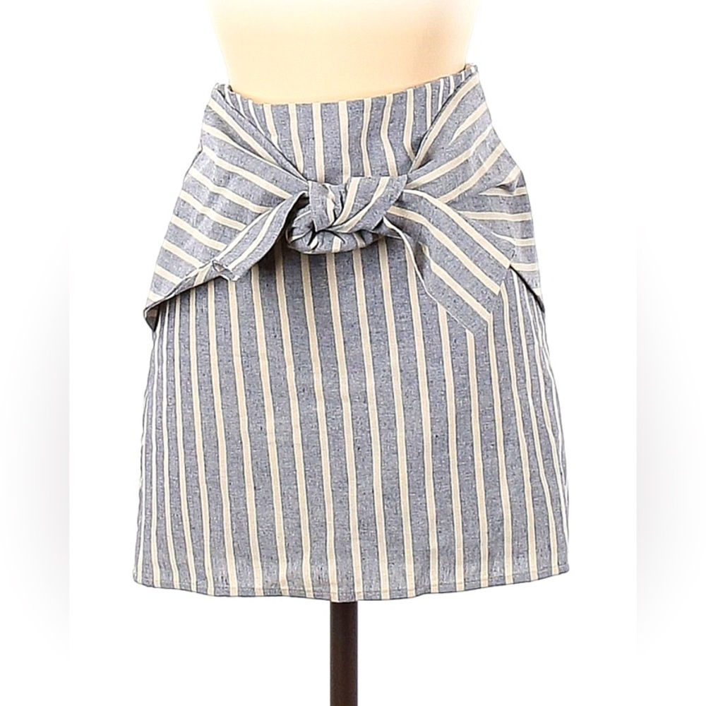 NWOT Blue & White chambray mini skirt
